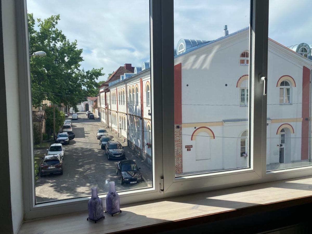 Ohtu Poik 4 City Center Apartment Pärnu Kültér fotó